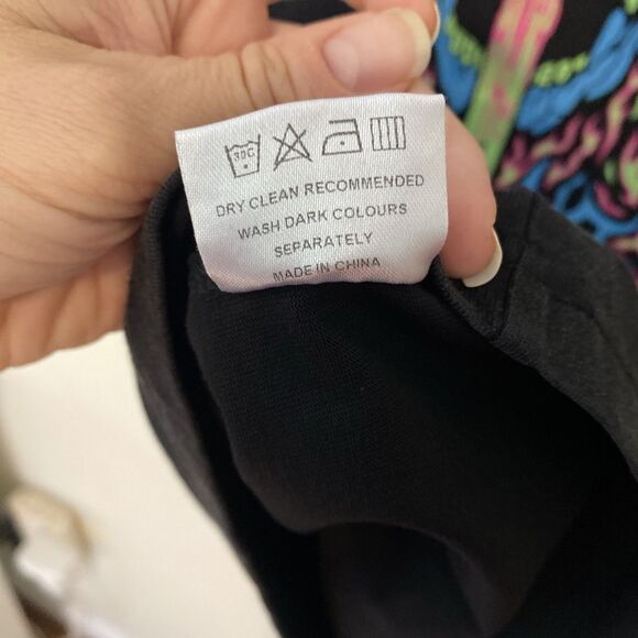 NWT “SWORD" XL Long Sleeve Cold Ones Maxmoefoe Chad Cool Shirtz RARE! Unisex - Picture 9 of 12